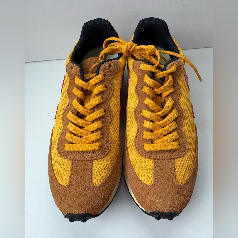NWOT Veja Rio Branco Sneakers Size 8 - Picture 6 of 13